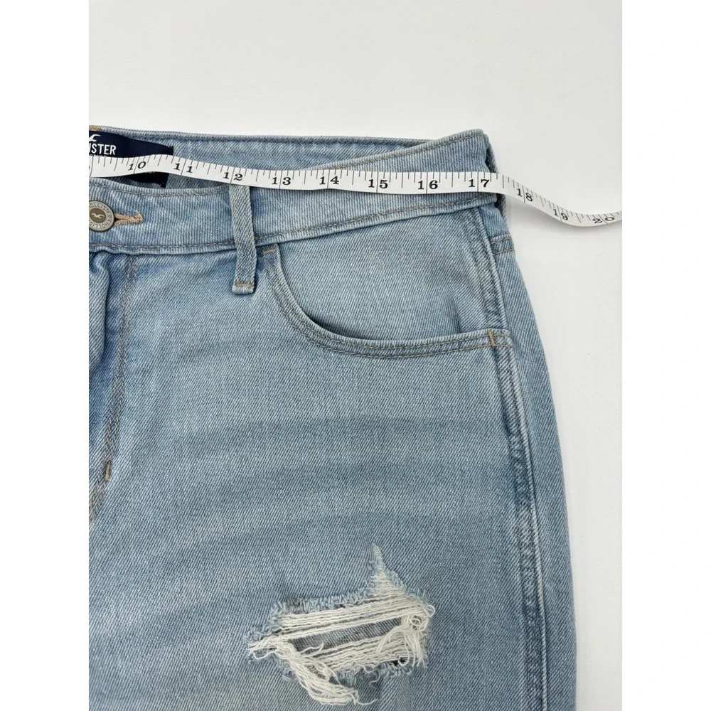 Hollister Ultra High Rise Mom Jeans W32 L27 Distressed Ripped Light Wash 15R